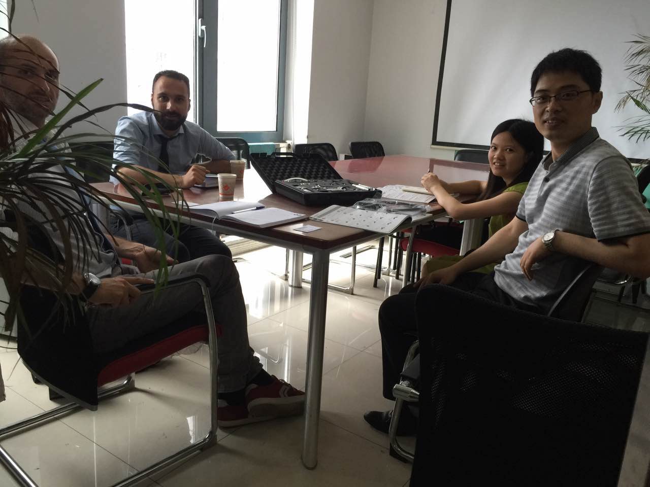 意大利AIGNEP工廠負(fù)責(zé)人matteo pomelli蒞臨我司